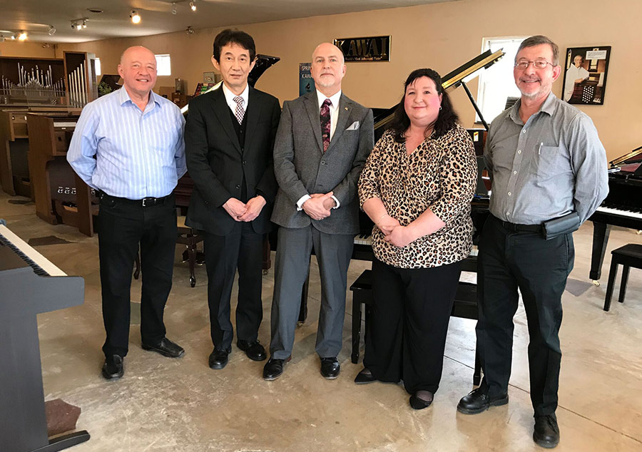 President of Kawai America Corp. Visits Grafton’s